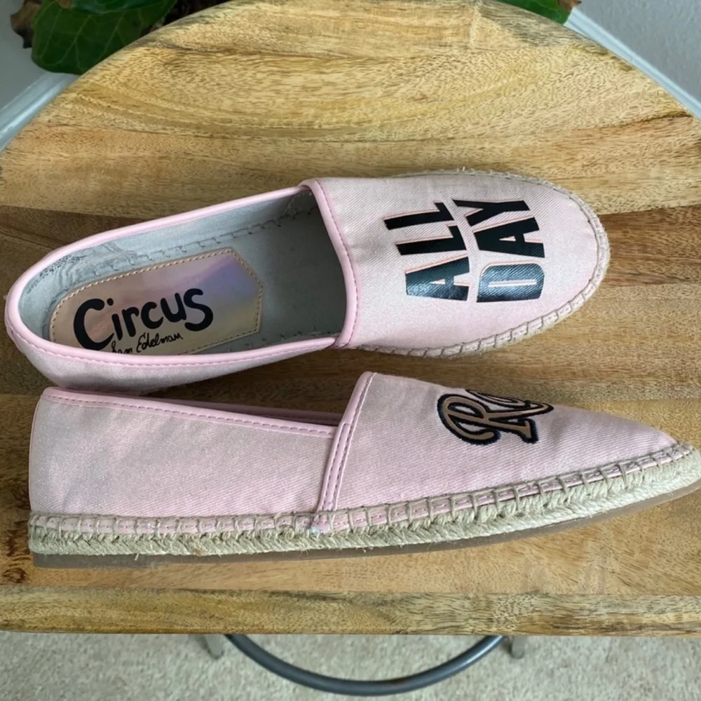 New with‎ out tag